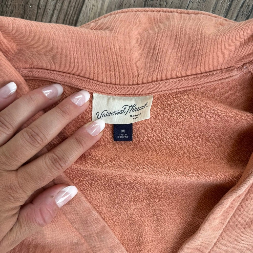 Universal Thread Terracotta V-Neck Top - Picture 3 of 3